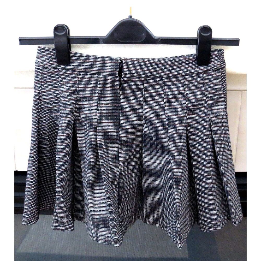 Ookie & Lala Plaid Knit mini skirt 15" Small EUC - Picture 4 of 9